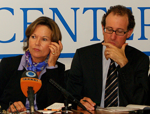 Joel Simon and Kati Marton from the International Committee to Protect Journalists meet heads of Investiratory Committee, Moscow, September 30, 2010. Photo by the "Caucasian Knot" Joel Simon and Kati Marton from the International Committee to Protect Journalists meet heads of Investiratory Committee, Moscow, September 30, 2010. Photo by the "Caucasian Knot"