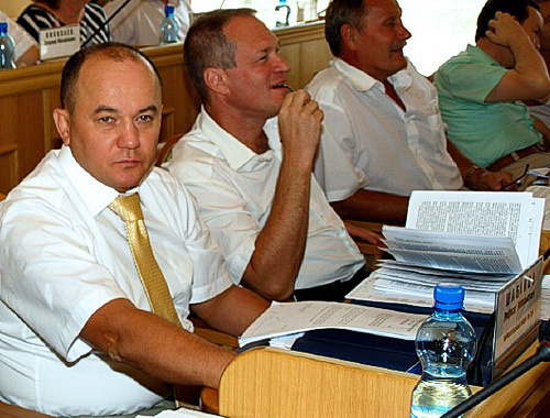 Rifkat Shabanov (left) at the sitting of the Astrakhan Regional Duma, August 28, 2010. Photo by http://astroblduma.ru Rifkat Shabanov (left) at the sitting of the Astrakhan Regional Duma, August 28, 2010. Photo by http://astroblduma.ru