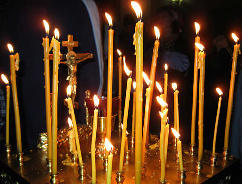 Memorial service on casualties of terror act at the marketplace in Vladikavkaz. Church of Great Martyr St George the Victorious, September 10, 2010. Photo by the "Caucasian Knot"
Memorial service on casualties of terror act at the marketplace in Vladikavkaz. Church of Great Martyr St George the Victorious, September 10, 2010. Photo by the "Caucasian Knot"