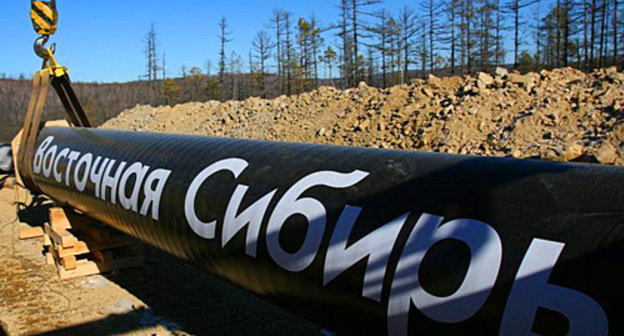 Construction of the Pipeline System "Eastern Siberia-Pacific Ocean" (ESPO). Inscription on the pipe "Eastern Siberia". Photo by www.dsdvsto.ru Construction of the Pipeline System "Eastern Siberia-Pacific Ocean" (ESPO). Inscription on the pipe "Eastern Siberia". Photo by www.dsdvsto.ru