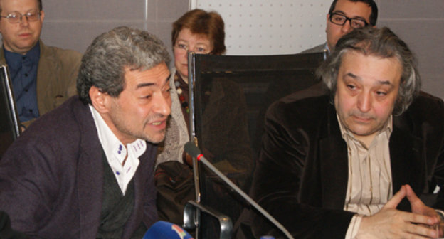 The participants of the roundtable held at the RIA "Novosti". Feb 18 2011. Foto by "Caucasian Knot".
The participants of the roundtable held at the RIA "Novosti". Feb 18 2011. Foto by "Caucasian Knot".