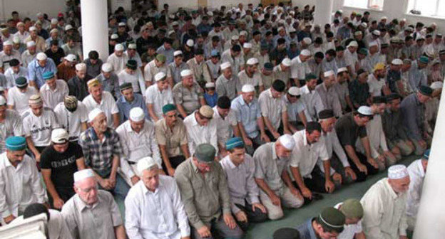 Collective namaz. Source: www.assalam.ru Collective namaz. Source: www.assalam.ru