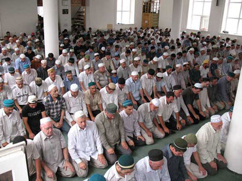 Collective namaz. Source: www.assalam.ru Collective namaz. Source: www.assalam.ru