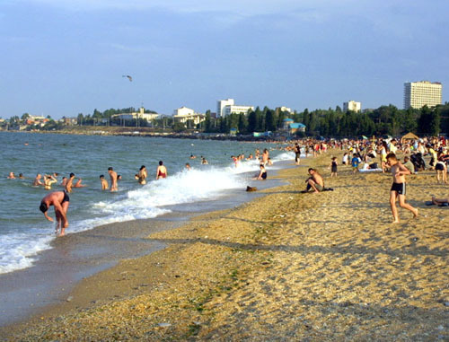 City beach in Makhachkala, Dagestan. Photo
by the "Caucasian Knot" City beach in Makhachkala, Dagestan. Photo
by the "Caucasian Knot"