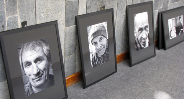 Exhibition "Homeless People" at the Don State Public Library. Portraits are ready to take their places. Rostov-on-Don, April 8, 2011. Photo by the "Caucasian Knot" Exhibition "Homeless People" at the Don State Public Library. Portraits are ready to take their places. Rostov-on-Don, April 8, 2011. Photo by the "Caucasian Knot"