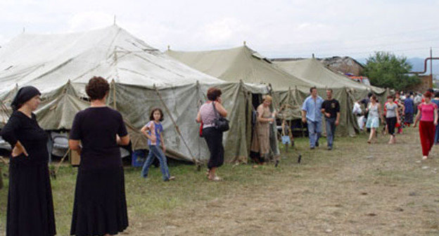 Refugees and forced migrants from Alagirskij district of North Ossetia. Source: www.mvd.ru Refugees and forced migrants from Alagirskij district of North Ossetia. Source: www.mvd.ru