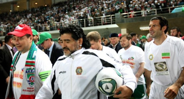 Gennady Khloponin, Diego Maradona and Luis Figo at the opening ceremony of the Akhmat-Hadji Kadyrov Stadium in Grozny, May 15, 2011. Photo: fc-terek.ru Gennady Khloponin, Diego Maradona and Luis Figo at the opening ceremony of the Akhmat-Hadji Kadyrov Stadium in Grozny, May 15, 2011. Photo: fc-terek.ru
