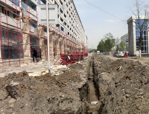 Reconstruction of Akhmad Kadyrov Avenue in Grozny. Photo from the website of the Ministry for Housing and Municipal Facilities of the Chechen Republic (http://mgkhs.ru) Reconstruction of Akhmad Kadyrov Avenue in Grozny. Photo from the website of the Ministry for Housing and Municipal Facilities of the Chechen Republic (http://mgkhs.ru)