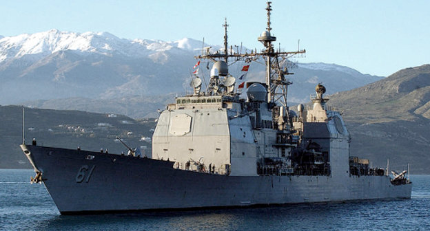 Souda Bay, Crete, Greece.The guided missile cruiser USS Monterey (CG-61) arrives for a port call on Greece's largest island, Jan. 15, 2007.
From Wikipedia, http://en.wikipedia.org. Author: United States Navy, Mr. Paul Farley Souda Bay, Crete, Greece.The guided missile cruiser USS Monterey (CG-61) arrives for a port call on Greece's largest island, Jan. 15, 2007.
From Wikipedia, http://en.wikipedia.org. Author: United States Navy, Mr. Paul Farley