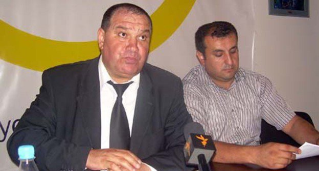 Human rights defender Vidadi Iskenderov (left) speaks at the Baku Media Centre, 2010. Photo: www.azadliq.org (RFE/RL) Human rights defender Vidadi Iskenderov (left) speaks at the Baku Media Centre, 2010. Photo: www.azadliq.org (RFE/RL)