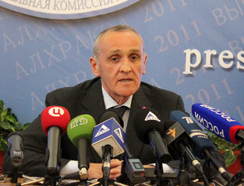 Press conference of Alexander Ankvab, August 27, 2011, Abkhazia, Sukhumi. Photo by the "Caucasian Knot" Press conference of Alexander Ankvab, August 27, 2011, Abkhazia, Sukhumi. Photo by the "Caucasian Knot"