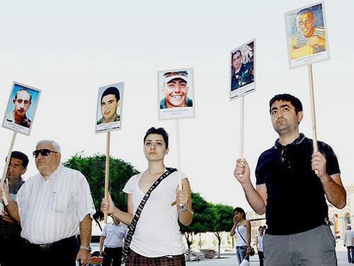 Relatives of the soldiers who perished in the army and rights defenders hold a protest action in front of the Armenian government. Yerevan, September 8, 2011 Relatives of the soldiers who perished in the army and rights defenders hold a protest action in front of the Armenian government. Yerevan, September 8, 2011