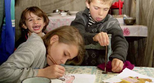 Children of Chechen refugees in temporary accommodation centre (TAC) in Karabulak, Ingushetia, 2005. Photo by Tatiana Gantimurova for the "Caucasian Knot" Children of Chechen refugees in temporary accommodation centre (TAC) in Karabulak, Ingushetia, 2005. Photo by Tatiana Gantimurova for the "Caucasian Knot"