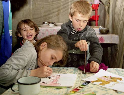 Children of Chechen refugees in temporary accommodation centre (TAC) in Karabulak, Ingushetia, 2005. Photo by Tatiana Gantimurova for the "Caucasian Knot" Children of Chechen refugees in temporary accommodation centre (TAC) in Karabulak, Ingushetia, 2005. Photo by Tatiana Gantimurova for the "Caucasian Knot"