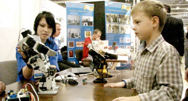 Southern Federal University at the Second Festival of Sciences of Southern Russia. Rostov-on-Don, October 8, 2011. Photo by Natalia Bazhenova for the "Caucasian Knot" Southern Federal University at the Second Festival of Sciences of Southern Russia. Rostov-on-Don, October 8, 2011. Photo by Natalia Bazhenova for the "Caucasian Knot"