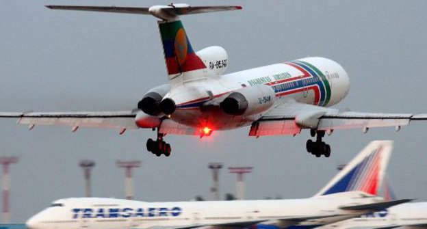 A Tu-154 aircraft of the "Dagestani Airlines" at Domodedovo Airport, June 2011. Photo by Kirill Vinogradov, RussianPlanes.net A Tu-154 aircraft of the "Dagestani Airlines" at Domodedovo Airport, June 2011. Photo by Kirill Vinogradov, RussianPlanes.net