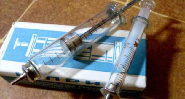Reusable syringes. Photo from http://talks.guns.ru Reusable syringes. Photo from http://talks.guns.ru