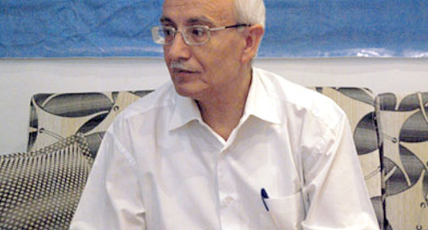 Rafiq Tagi . Photo from kulis.az Rafiq Tagi . Photo from kulis.az