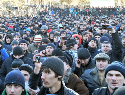 Young people at a rally against kidnappings, Dagestan, Makhachkala, November 25, 2011. Photo from the archive of Ruslan Gereev Young people at a rally against kidnappings, Dagestan, Makhachkala, November 25, 2011. Photo from the archive of Ruslan Gereev