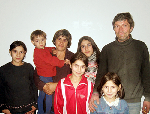 Armenia, 2009, village of Odzun, Lori Region, the large Demurkhanyan family. Courtesy of the http://old.hetq.am Armenia, 2009, village of Odzun, Lori Region, the large Demurkhanyan family. Courtesy of the http://old.hetq.am