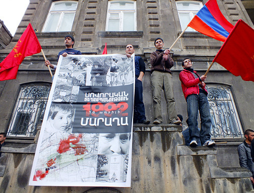 Participants of the action against the festival of Azerbaijani films in Giumri, April 11, 2012. Photo by Sergei Khachatryan Participants of the action against the festival of Azerbaijani films in Giumri, April 11, 2012. Photo by Sergei Khachatryan