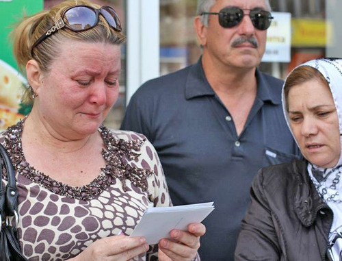 Bela Danilina, mother of Timur Danilin, who was kidnapped on March 25, picketing the Republic's Prosecutor's Office, Makhachkala, May 14, 2012. Photo by Zakir Magomedov Bela Danilina, mother of Timur Danilin, who was kidnapped on March 25, picketing the Republic's Prosecutor's Office, Makhachkala, May 14, 2012. Photo by Zakir Magomedov