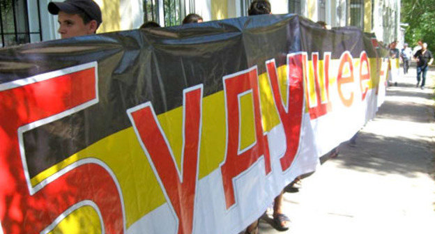 "Russian March" in Volgograd, July 15, 2012. Photo by Vyacheslav Yaschenko for the "Caucasian Knot" "Russian March" in Volgograd, July 15, 2012. Photo by Vyacheslav Yaschenko for the "Caucasian Knot"
