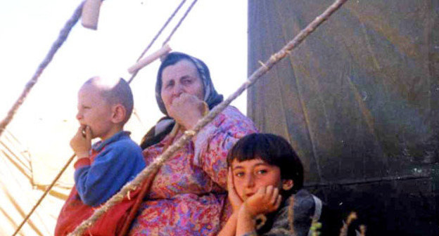 Refugees in the territory of "Promzhilbaza" in Ingushetia. Photo by Tatiana Gantimurova for the "Caucasian Knot" Refugees in the territory of "Promzhilbaza" in Ingushetia. Photo by Tatiana Gantimurova for the "Caucasian Knot"