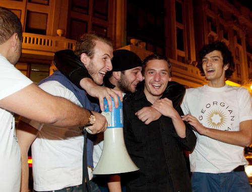 In Tbilisi streets after voting at parliamentary elections in Georgia, October 1, 2012. Photo by Aziz Karimov for the "Caucasian Knot"
In Tbilisi streets after voting at parliamentary elections in Georgia, October 1, 2012. Photo by Aziz Karimov for the "Caucasian Knot"