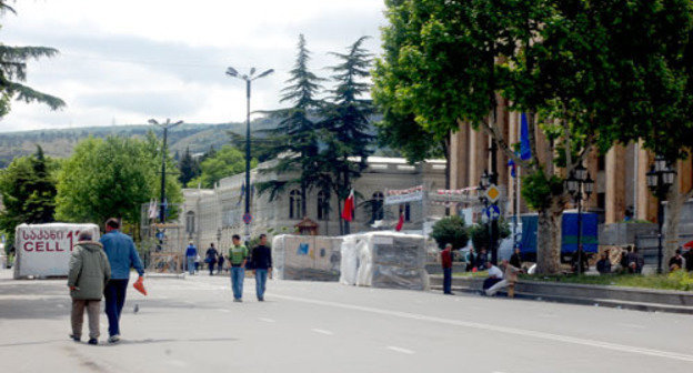 Tbilisi, Freedom square. Photo of "Caucasian Knot" Tbilisi, Freedom square. Photo of "Caucasian Knot"