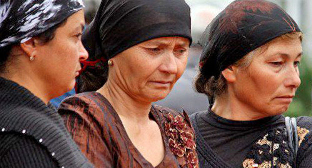 Relatives of law enforcers who perished in the militants' attack on Nalchik; Kabardino-Balkaria, October 13, 2011. Courtesy of the http://kbr-time.ru Relatives of law enforcers who perished in the militants' attack on Nalchik; Kabardino-Balkaria, October 13, 2011. Courtesy of the http://kbr-time.ru