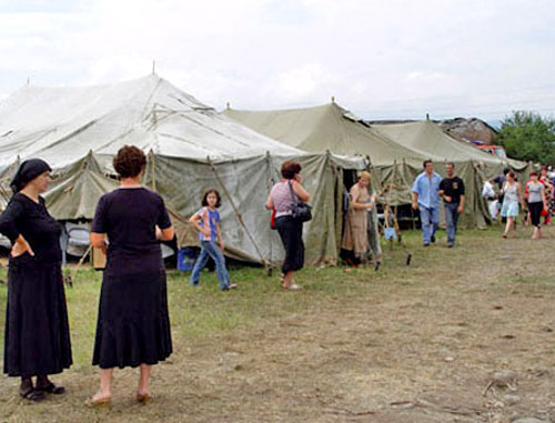 Territory of temporary accommodation centre (TAC) "Promzhilbaza" in Karabulak, Ingushetia. Photo from http://sp-analytic.ru Territory of temporary accommodation centre (TAC) "Promzhilbaza" in Karabulak, Ingushetia. Photo from http://sp-analytic.ru