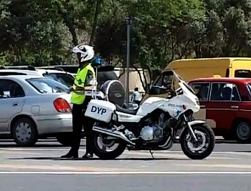 A still from the video clip YPX by Said Aliev, in which he criticises the practice of bribe-taking among road police. Source^ http://www.youtube.com/watch?feature=player_embedded&v=-Lxi8zBpc9U A still from the video clip YPX by Said Aliev, in which he criticises the practice of bribe-taking among road police. Source^ http://www.youtube.com/watch?feature=player_embedded&v=-Lxi8zBpc9U