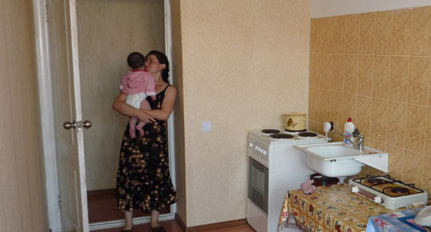 South Ossetia, Tskhinvali, 2010: residents of the township "Solnechny". Courtesy of http://osinform.ru South Ossetia, Tskhinvali, 2010: residents of the township "Solnechny". Courtesy of http://osinform.ru