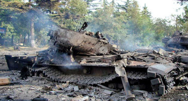 In the area of Georgian-South-Ossetian warfare; Tskhinvali, August 2008. Courtesy of thehttp://cominf.org/ In the area of Georgian-South-Ossetian warfare; Tskhinvali, August 2008. Courtesy of thehttp://cominf.org/