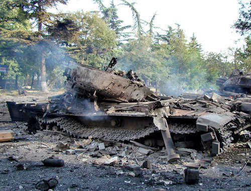 In the area of Georgian-South-Ossetian warfare; Tskhinvali, August 2008. Courtesy of thehttp://cominf.org/ In the area of Georgian-South-Ossetian warfare; Tskhinvali, August 2008. Courtesy of thehttp://cominf.org/