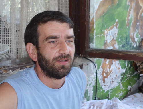 Mardiros Demerchyan at home after discharge. Sochi, Adler, June 27, 2013. Photo by Svetlana Kravchenko for the "Caucasian Knot". Mardiros Demerchyan at home after discharge. Sochi, Adler, June 27, 2013. Photo by Svetlana Kravchenko for the "Caucasian Knot".