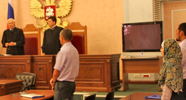 In the courtroom of the Supreme Court (SC) of the Russian Federation during pronouncing the decision to ban wearing hijabs in schools of the Stavropol Territory. Moscow, July 10, 2013. Photo by Yuliya Suguyeva for the "Caucasian Knot" In the courtroom of the Supreme Court (SC) of the Russian Federation during pronouncing the decision to ban wearing hijabs in schools of the Stavropol Territory. Moscow, July 10, 2013. Photo by Yuliya Suguyeva for the "Caucasian Knot"