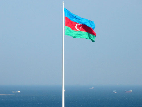 Flag of Azerbaijan. Photo: Moonsun1981, http://commons.wikimedia.org/ Flag of Azerbaijan. Photo: Moonsun1981, http://commons.wikimedia.org/