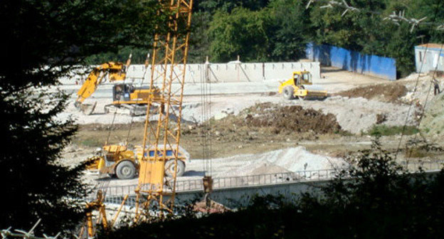 The Akhshtyr Quarry. Sochi, summer 2013. Photo by Svetlana Kravchenko for the ‘Caucasian Knot’ The Akhshtyr Quarry. Sochi, summer 2013. Photo by Svetlana Kravchenko for the ‘Caucasian Knot’