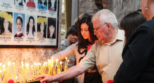 Mourning events on the 9th anniversary of the terrorist attack in Beslan School No. 1. North Ossetia, September 1, 2013. Photo by Emma Marzoeva for the ‘Caucasian Knot’. Mourning events on the 9th anniversary of the terrorist attack in Beslan School No. 1. North Ossetia, September 1, 2013. Photo by Emma Marzoeva for the ‘Caucasian Knot’.