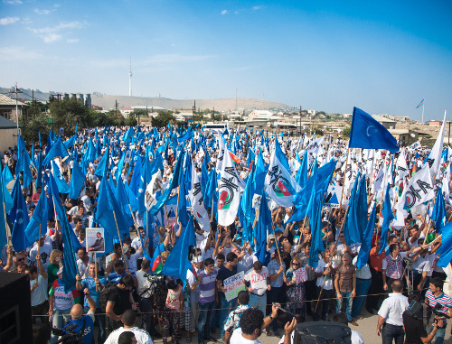 Rally organised by the National Council of Democratic Forces (NCDF)in the driving school yard in the 20th Section settlement of the Sabail district of Baku. August 18, 2013. Photo by Aziz Karimov for the "Caucasian Knot" Rally organised by the National Council of Democratic Forces (NCDF)in the driving school yard in the 20th Section settlement of the Sabail district of Baku. August 18, 2013. Photo by Aziz Karimov for the "Caucasian Knot"