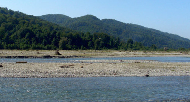 Krasnodar region, Sochi, the Shakhe River. Photo: Mikhail (Vokabre) Shcherbakov, http://commons.wikimedia.org/ Krasnodar region, Sochi, the Shakhe River. Photo: Mikhail (Vokabre) Shcherbakov, http://commons.wikimedia.org/