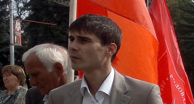 Rally in support of the people of Syria. Cherkessk, September 14, 2013. Photo by Asya Kapaeva for the "Caucasian Knot" Rally in support of the people of Syria. Cherkessk, September 14, 2013. Photo by Asya Kapaeva for the "Caucasian Knot"