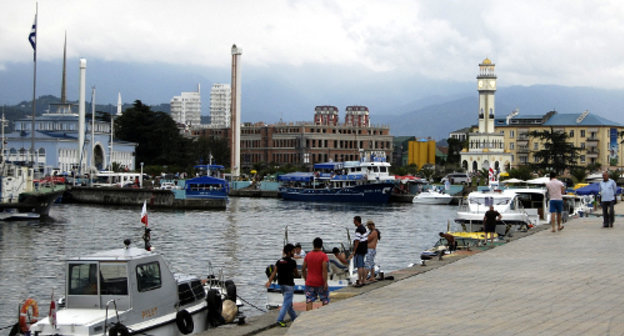Georgia, Batumi. Photo: Andrzej Wójtowicz (andre.zgora.pl), http://www.flickr.com/photos/andrezgorapl/9458314101/ Georgia, Batumi. Photo: Andrzej Wójtowicz (andre.zgora.pl), http://www.flickr.com/photos/andrezgorapl/9458314101/