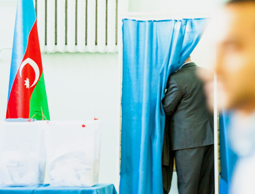 Presidential election in Azerbaijan. Baku, October 9, 2013. Photo by Aziz Karimov for the "Caucasian Knot" Presidential election in Azerbaijan. Baku, October 9, 2013. Photo by Aziz Karimov for the "Caucasian Knot"