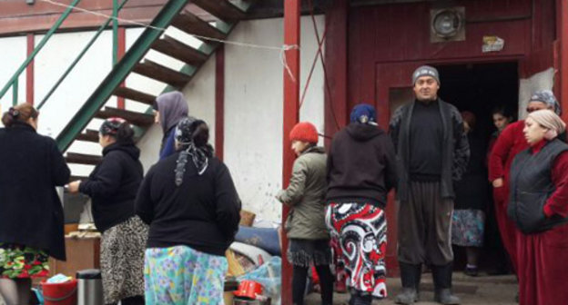 Residents of the temporary accommodation centre (TAC) "Promzhilbaza". Ingushetia, Karabulak, October 7, 2013. Photo courtesy of the residents of the TAC Residents of the temporary accommodation centre (TAC) "Promzhilbaza". Ingushetia, Karabulak, October 7, 2013. Photo courtesy of the residents of the TAC