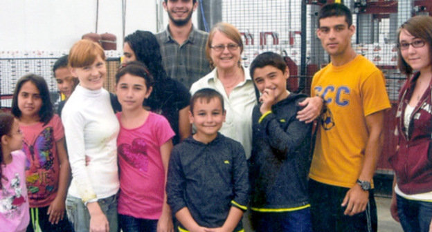 Children from families of refugees from Ingushetia and Chechnya affected by interethnic conflicts with Americans in whose families they lived for three months. Summer 2013. Photo by Alikhan Akhilgov Children from families of refugees from Ingushetia and Chechnya affected by interethnic conflicts with Americans in whose families they lived for three months. Summer 2013. Photo by Alikhan Akhilgov