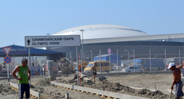 Olympic construction in Imeretin Valley. Sochi, June 2013. Photo by Svetlana Kravchenko for the "Caucasian Knot" Olympic construction in Imeretin Valley. Sochi, June 2013. Photo by Svetlana Kravchenko for the "Caucasian Knot"