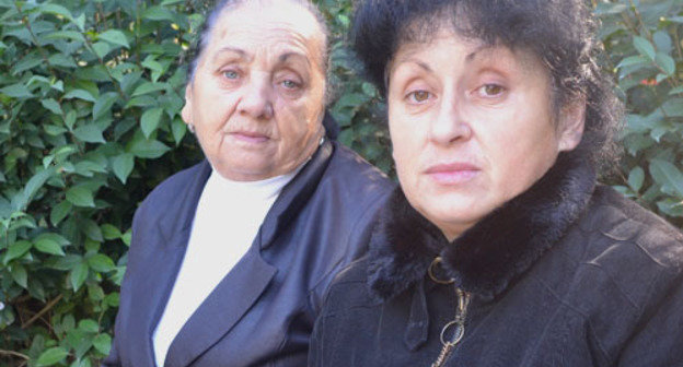 Lydia Lepsveridze with her daughter Lyudmila Lukiankina. Sochi, October 2013. Photo by Svetlana Kravchenko for the ‘Caucasian Knot’. Lydia Lepsveridze with her daughter Lyudmila Lukiankina. Sochi, October 2013. Photo by Svetlana Kravchenko for the ‘Caucasian Knot’.